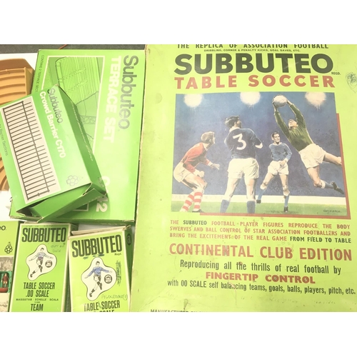 1071 - A Collection of Subbuteo including teams etc.