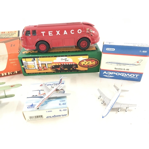 237 - A Collection of Various Boxed Diecast Aircraft and a Texaco Money Box. Including a Handley Page Vict... 