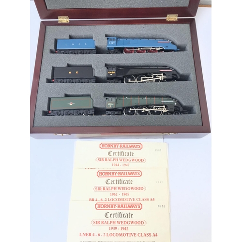 610 - A Rare boxed Hornby 00 Gauge Sir Ralph Wedgwood Class Triple Set. In Wooden Case.