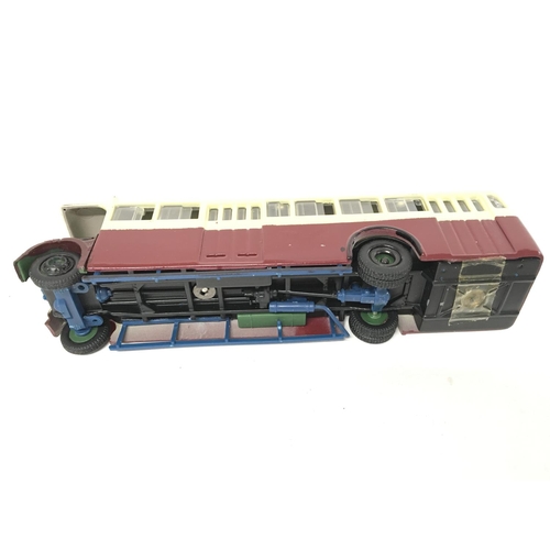 686 - A ABC Models Guy Long Dragon Bus. First Shot. With Wrong Colour. Different front Wheels. No Brum Fro... 