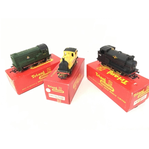 732 - 3 X Boxed 00 Gauge Tri-Ang Locomotives. 0-4-0 Industrial Loco Connie Yellow. A Diesel shutter #R.152... 