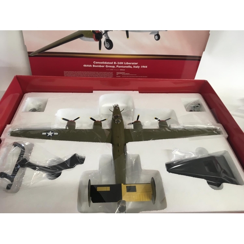 739 - Corgi AA34010 consolidated B-24H Liberator 1:72