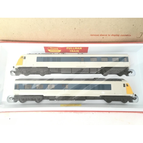 826 - A Boxed And Sealed Tri-Ang Pullman Train # R555C.