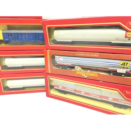 837 - A Collection of Boxed Tri-Ang. Hornby 00 Gauge Freight Wagons.(2).