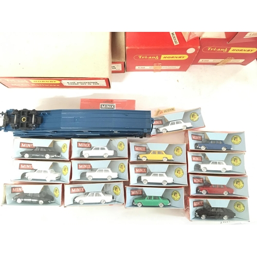 839 - 2 X Boxed Tri-Ang. Hornby Breakdown Cranes #R.739 and 4 X Articulated Car Carriers with Mimx Cars.#R... 