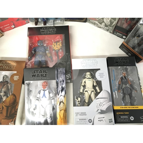 858 - A Box Containing a Collection of Various Star Wars Black Series Figures.