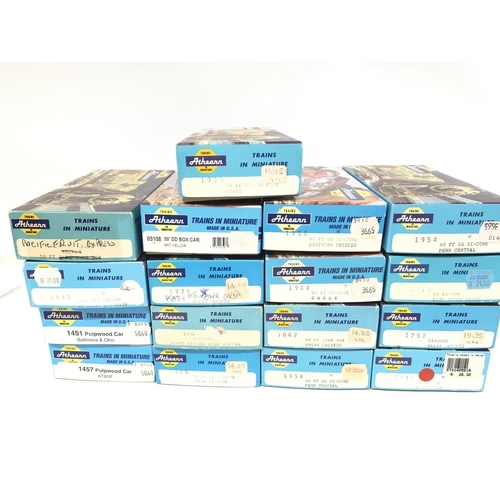 889 - A Collection of Athearn HO Gauge Rolling Stock. All Boxed.