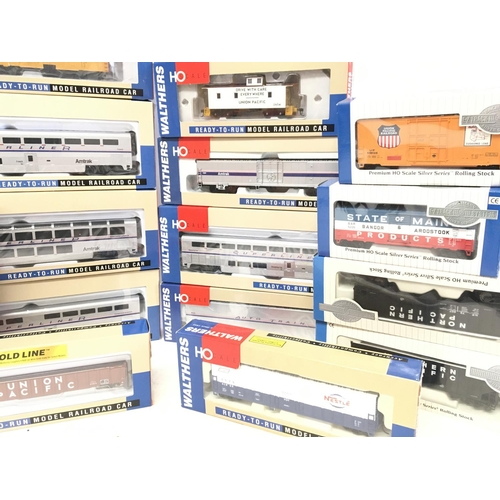 902 - A Collection of HO Coaches And Wagons. Including Walthers and Bachmann