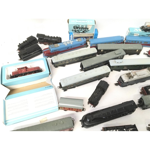 920 - A Lage Collection of Marklin 00 Gauge 3-Rail Locos and Wagons. Some Boxed.