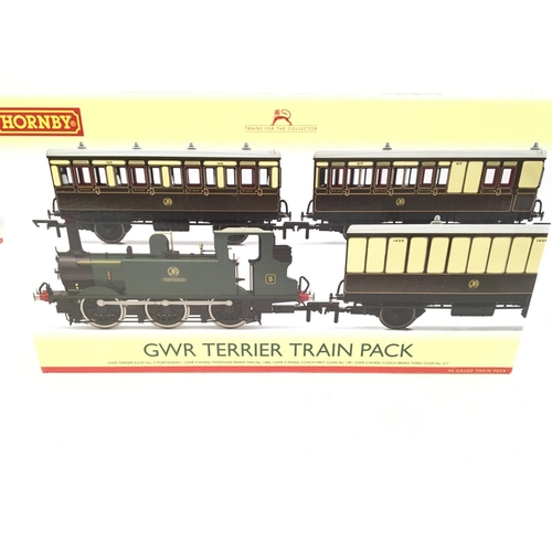 977 - A Boxed Hornby 00 Gauge GWR Terrier Train Pack #R.3960. DCC Ready.