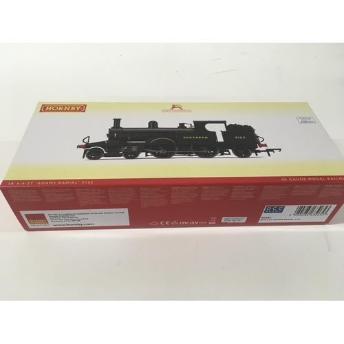 992 - Boxed Hornby model locomotive R3422. Adam Radial 3125. DCC ready