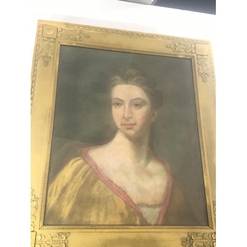 7 - A framed early 19th century pastel portrait of an elegant lady. Unsigned and unattributed. 64x54cm