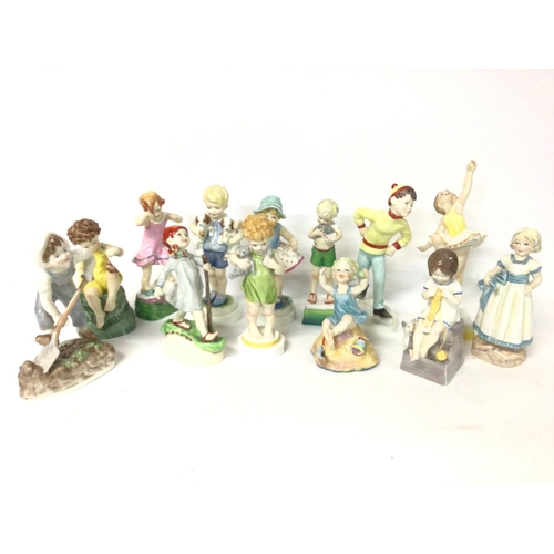 1144 - A collection of Royal Worcester Days of the week ceramic figures. Postage cat D