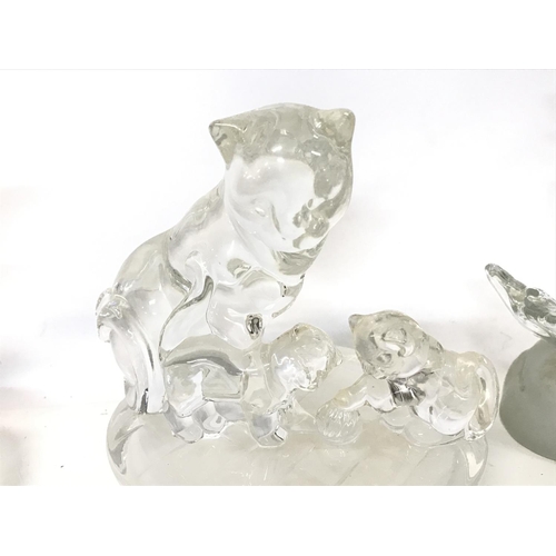 1174 - Glass animal figurines consisting of Dolphins and cats. postage cat D no signs of obvious damage/ re... 