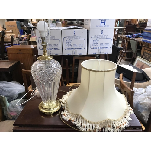 1743 - A modern cut glass lamp. Shipping category C.