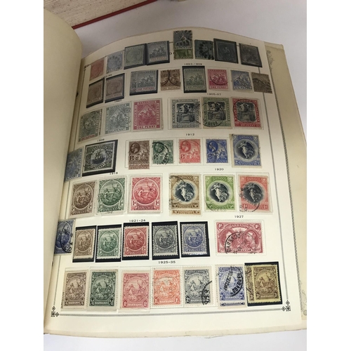 2035 - An album of mint / used Commonwealth postage stamps. This is a comprehensive collection in a very la... 