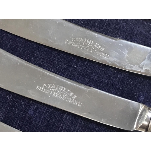 845 - Cased silver hallmarked Sheffield made butter knives , postage cat B