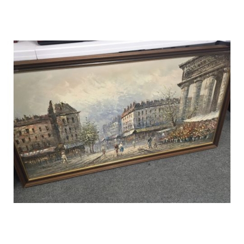 239 - A large framed oil painting study of a French street scene. View of a Paris street scene Indistinctl... 