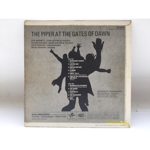 253 - A first UK pressing of 'Piper At The Gates Of Dawn' by Pink Floyd, SX 6157. Vinyl Ex.