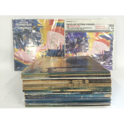 432 - A collection of Moody Blues and related LPs.