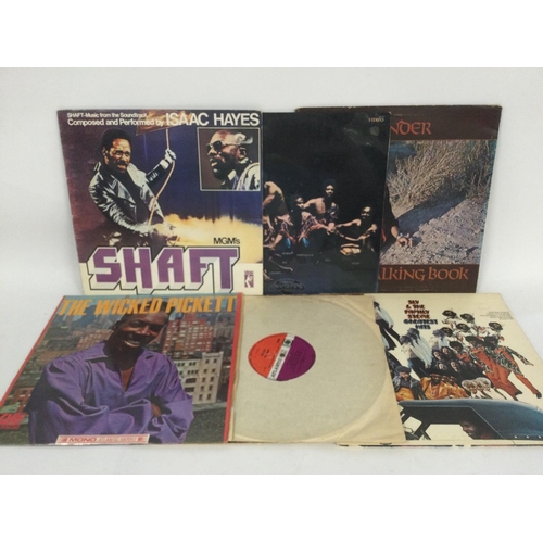 461 - Six funk and soul LPs by various artists including Isaac Hayes, Otis Redding and others.