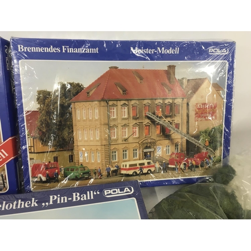 963 - Collection of HO gauge model railway accessories mainly boxed