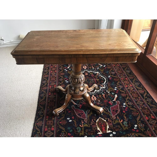 1314 - A William VI rosewood card table the hinged top on a carved column and splayed legs. No Reserve