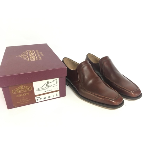 1958 - A pair of boxed Grenson Tan Hi-Shine slip on dress shoes , size 8