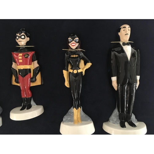 832 - A limited edition Batman Wade Ceramic character Set In Presentation Case 1999, number 158 of 200. Wi... 