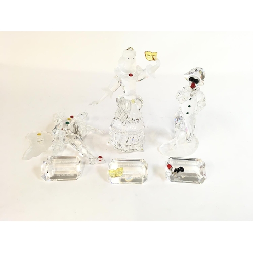 872 - 3 Swarovski Masquerade ornaments, 1999 Pierrot with damage to foot , including display plaque. 2000 ... 