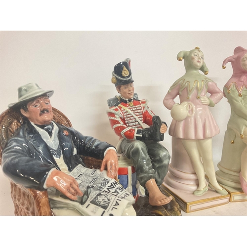 983 - Royal Doulton figures including Jester Figures D7109,D7110,HN3922,HN3924 with certificates, Take It ... 