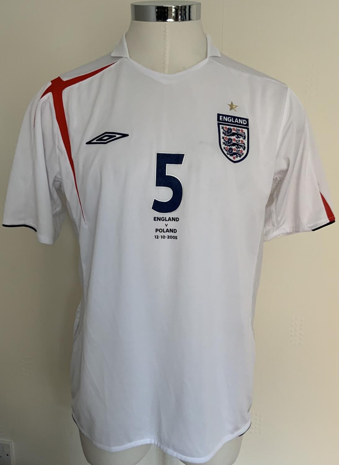 ウェア 04-05 ENGLAND FERDINAND 5 UMBRO away M Football shirt soccer FC England Away 2004/2005/2006 Umbro