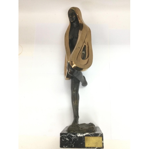 1050 - A Jose Manuel bronze sculpture titled 'Libelula', number 4/25, with COA. Approx height 47.5cm. Shipp... 