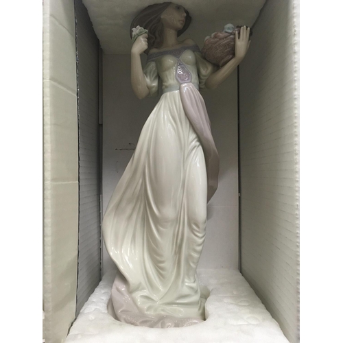 1470 - Six boxed Lladro figures including Flral path, Dama Charleston, Autumn Romane and others. together w... 