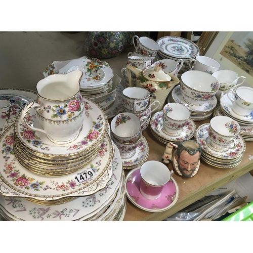 1479 - An extensive collection of English porcelain tea and dinner sets including part sets including Graft... 