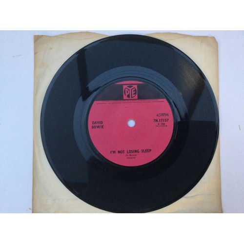 4 - A rare first UK pressing of 'I Dig Everything' by David Bowie with solid centre on the Pye label. Ex... 