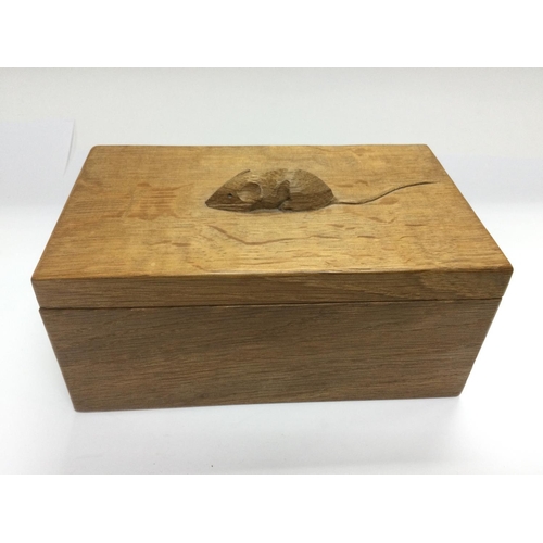 938 - A Robert 'Mouseman' Thompson carved wooden box, approx 18cm x 11cm x 8cm. Shipping category B.