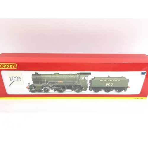 161 - A Boxed Hornby 00 Gauge SR 4-4-0 Schools Class Locomotive 907 Dulwich. DCC Ready #R.2843.