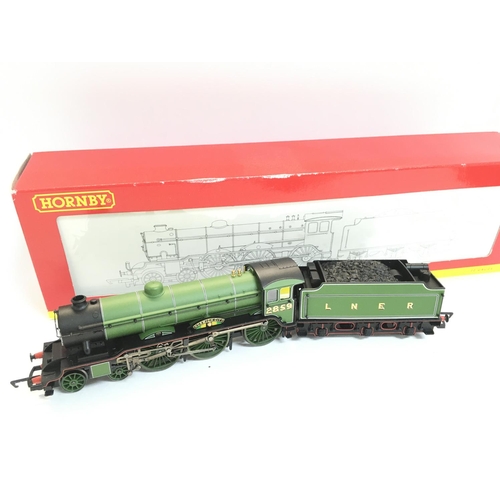 163 - A Boxed Hornby LNER 4-6-0 Class B17/4 Locomotive #R2185