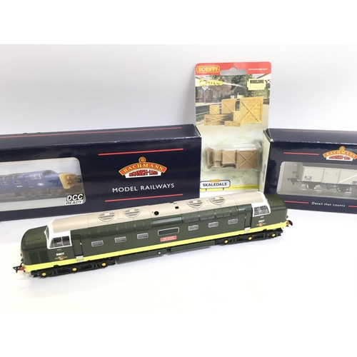 194 - A Boxed Bachmann 00 Gauge Class 55 D9017 The Durham Light #32-529.