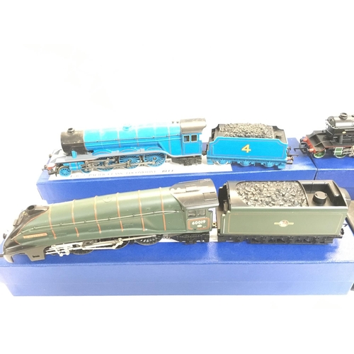 226 - 4 00 Gauge Locomotives including Hornby.