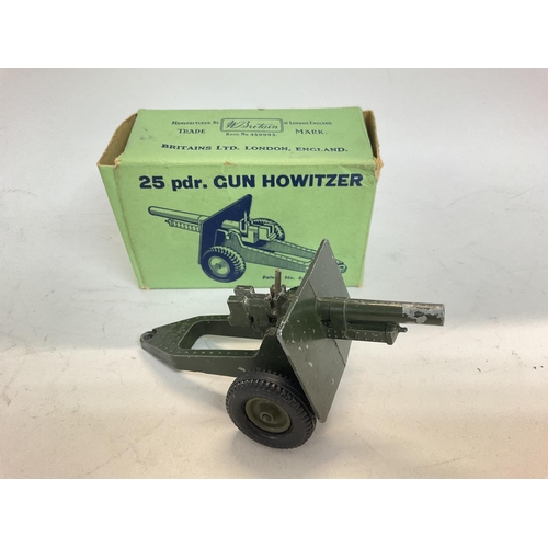 261 - A Boxed Britains 25 Pdr. Gun Howitzer #2026.