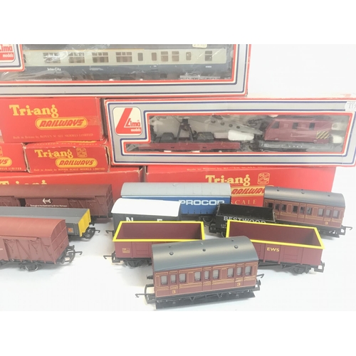 316 - A Collection of 00 Gauge Rolling Stock and Coaches. Some Boxed.