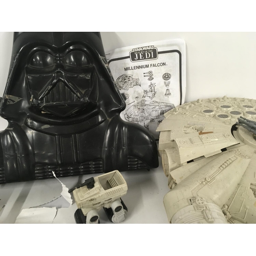 32 - PLEASE NOTE THIS IS A DUPLICATE LOT AND IS ACTUALLY LOT 19 A collection of Star Wars figures and toy... 