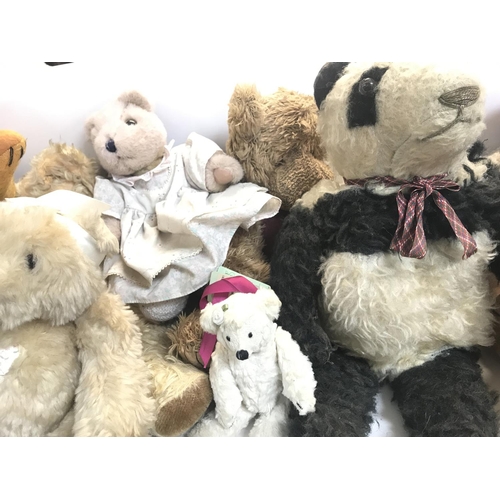 333 - A Collection of Vintage Teddy Bears. No Reserve.