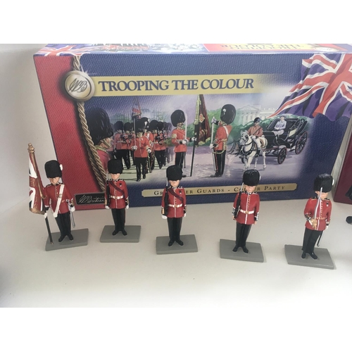 457 - Boxed collection of Britains cast metal figures. These focus on ceremonial and Trooping the Colour. ... 