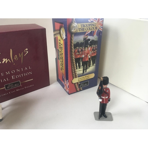 457 - Boxed collection of Britains cast metal figures. These focus on ceremonial and Trooping the Colour. ... 