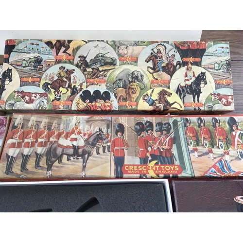 464 - Collection of 5 boxed metal model figures by Crescent. Britain..& Oryon includes 2x crescent 1402.. ... 