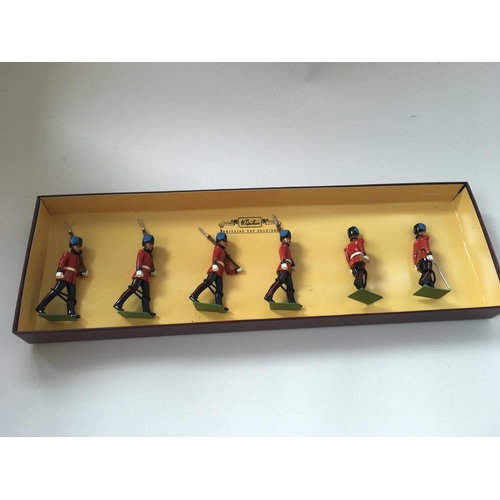 472 - A collection of 4 x Boxed Britain Toy Soldiers featuring..8868 marching Royal engineers..00093 all t... 