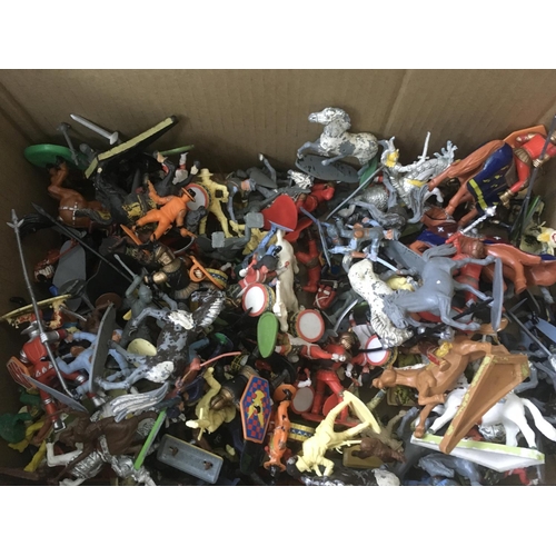 516 - A box containing Playworn a large amount ofplastic figures by Britains Deetail and others. Genres of... 